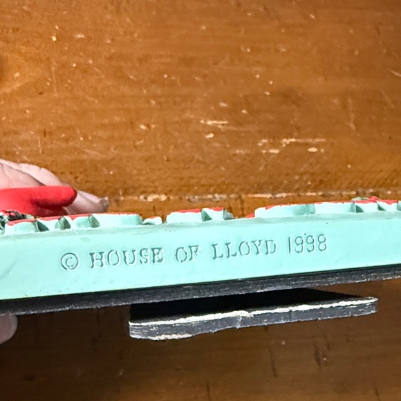 House of Lloyd 1998 Santa Photo Frame holds 3 1/2”x 3 1/2” photo - Picture 3 of 7